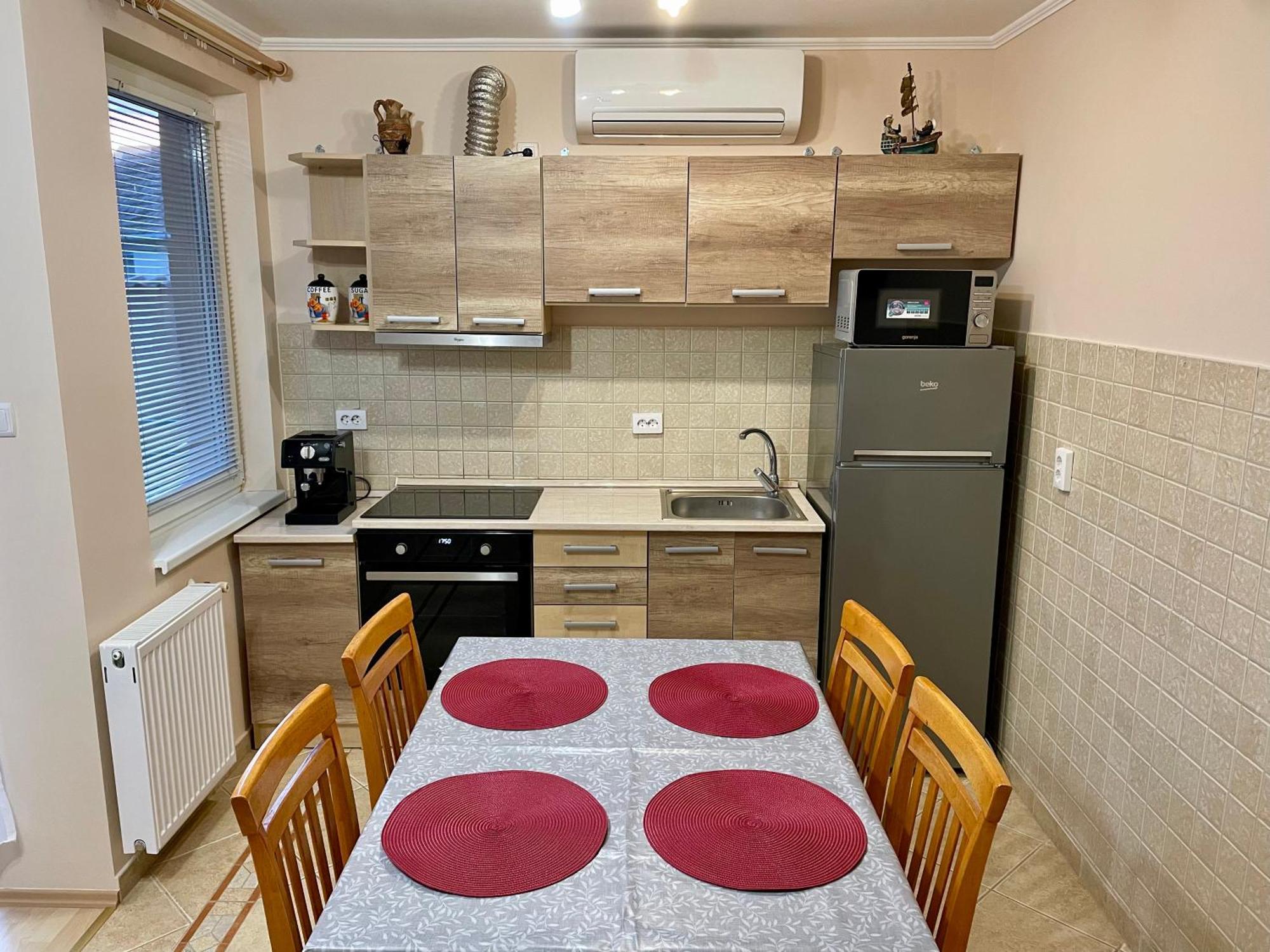 Marta Apartman Hajdúszoboszló Eksteriør bilde